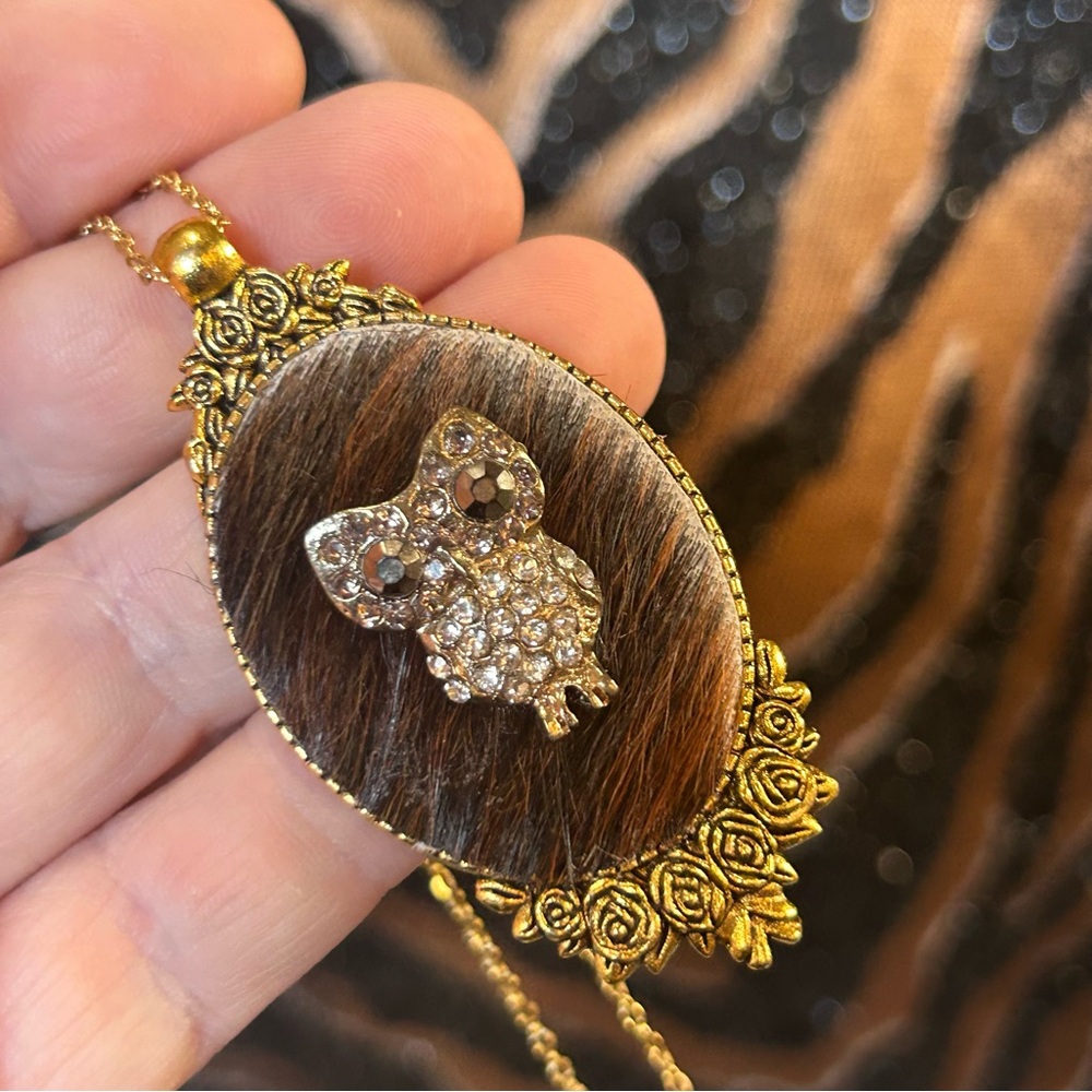 Handcrafted cowhide sparkle owl cameo pendant on chain necklace